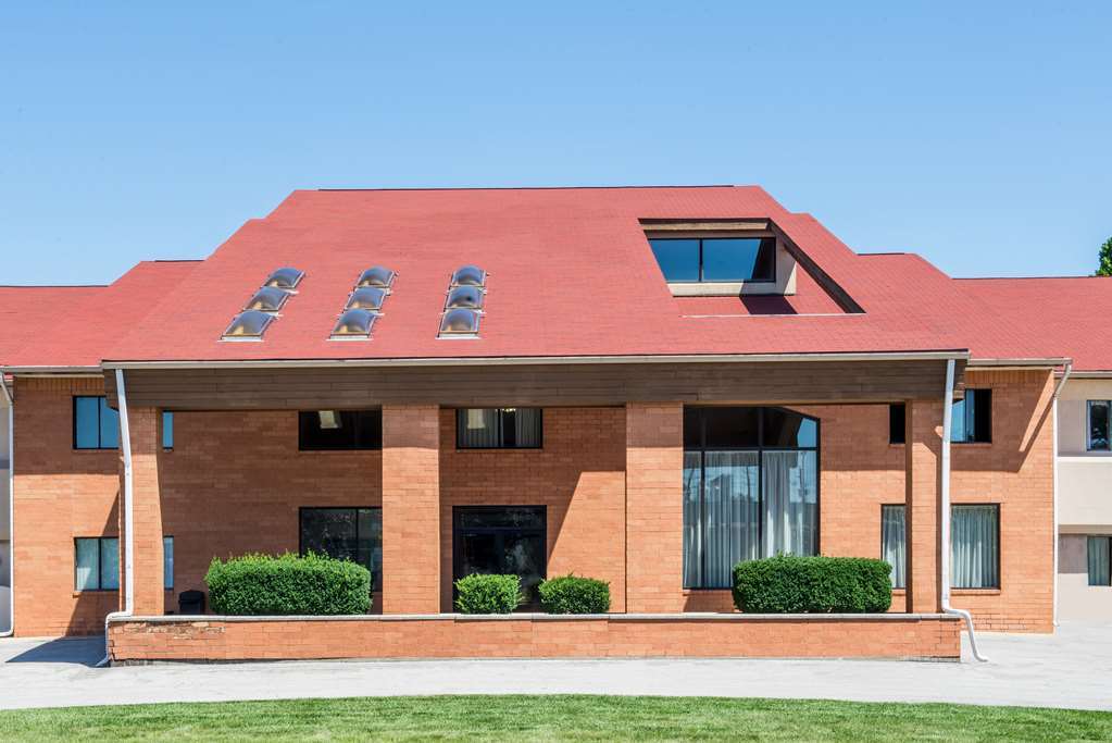 Travelodge Indianapolis Castleton Bagian luar foto